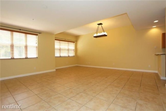 Building Photo - 2318 Vintage Dr