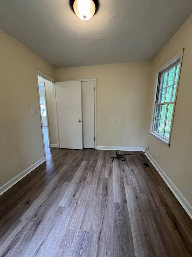 Foto del edificio - Newly renovated 2 Bedroom Home