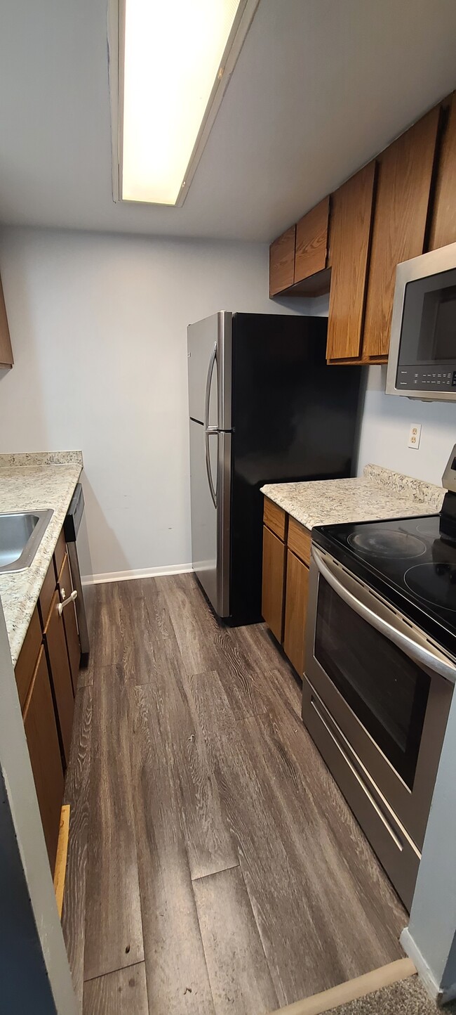 Photo - 1472 W Chateau Vert Townhome