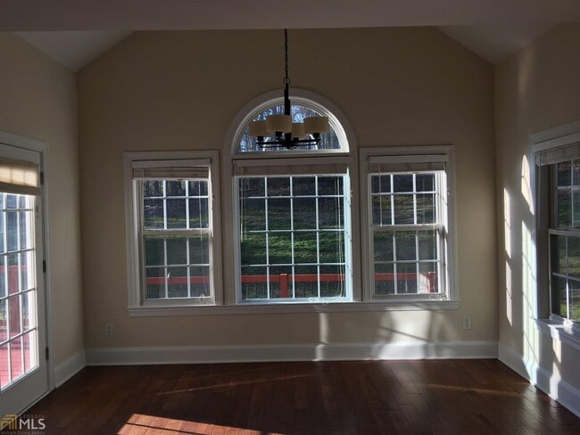 Building Photo - 145 Farr Lake Dr