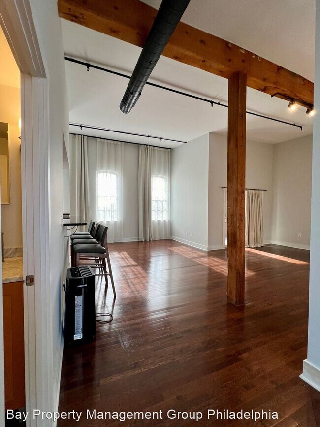 Foto del edificio - 1 br, 1 bath House - 209 Cuthbert St Apt 501