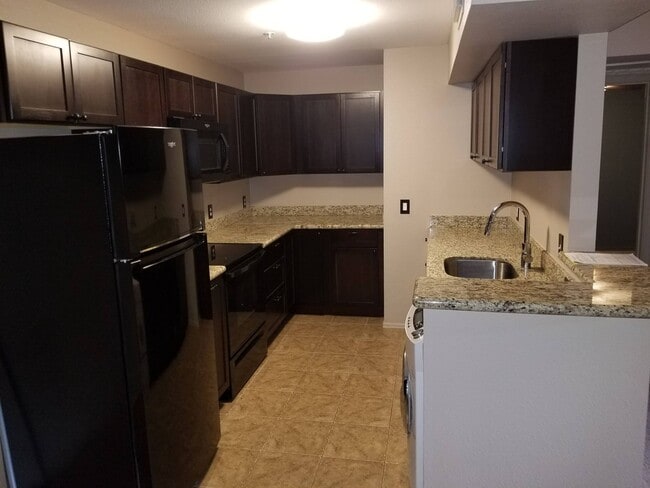 Building Photo - Beautifully Upgraded West-Flagstaff 1bd/1ba Condo in The Arbors Near NAU/CCC- Students OK!!! NO P...