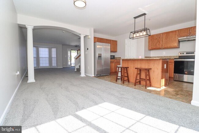 Building Photo - 222 Goldsborough Dr