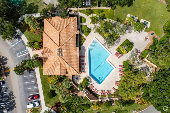 Piscina - The Sanctuary at Bay Hill