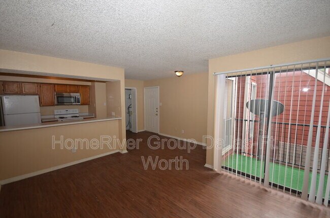 Foto del edificio - 9813 Walnut St