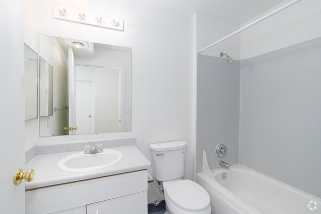 4BR, 2BA - 1183SF - Bathroom - NORTHWOOD MANOR APTS