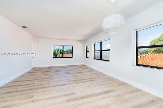 Foto del edificio - 2815 SW 6th St