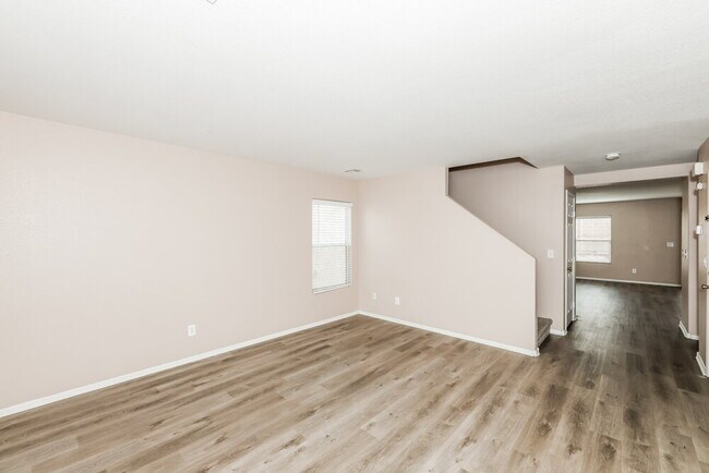 Foto del edificio - 6267 Desert Lavender Ave
