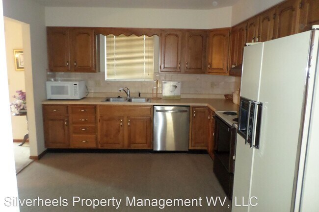Foto del edificio - 4 br, 3 bath House - 206 East 4th Street