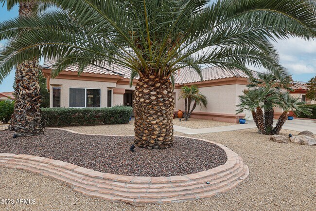 Building Photo - 13701 W Robertson Dr