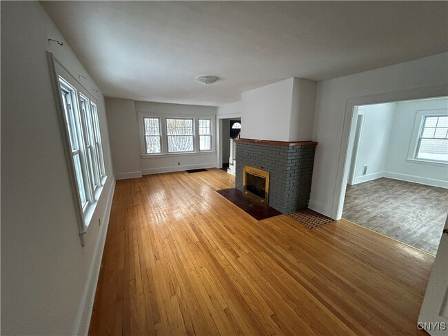 Building Photo - 110 Homewood Dr