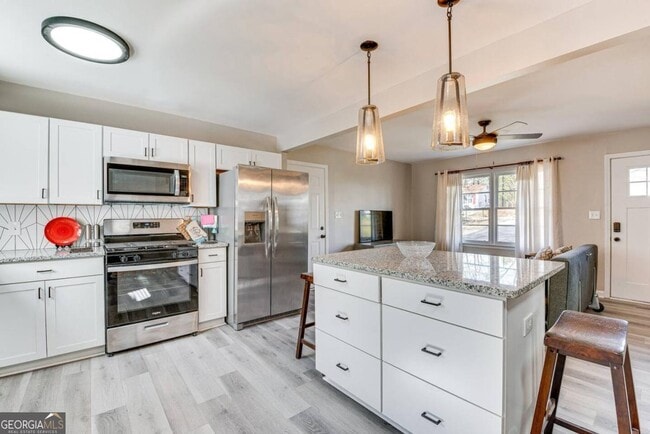 Foto del edificio - 6385 Lobelia Rd SW