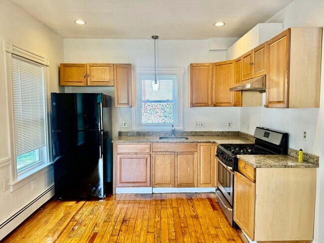 Foto del edificio - 30 Pleasant St