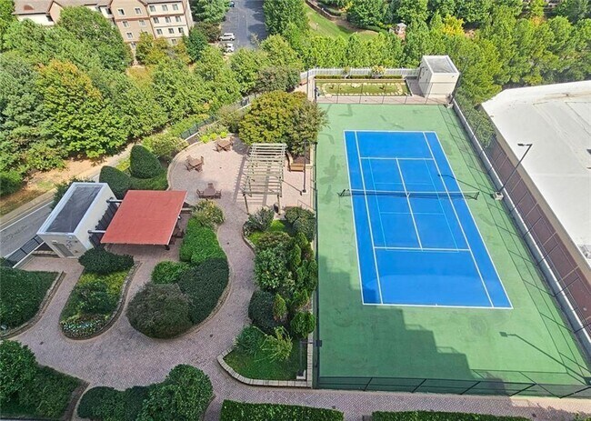 Foto del edificio - 4561 Olde Perimeter Way