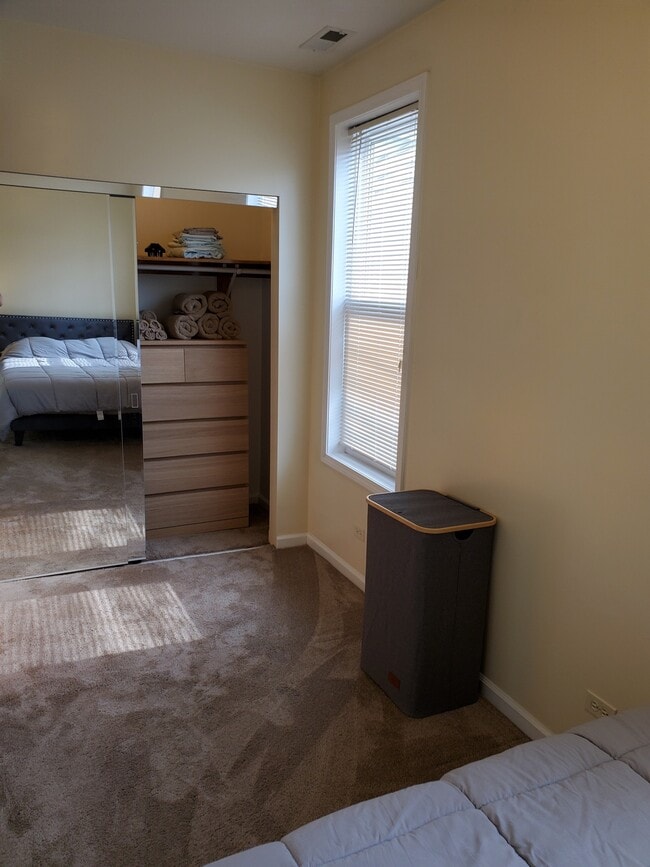 Bedroom - 3034 N Drake Ave