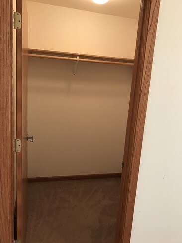 Foto del edificio - 1218 McKenna Blvd