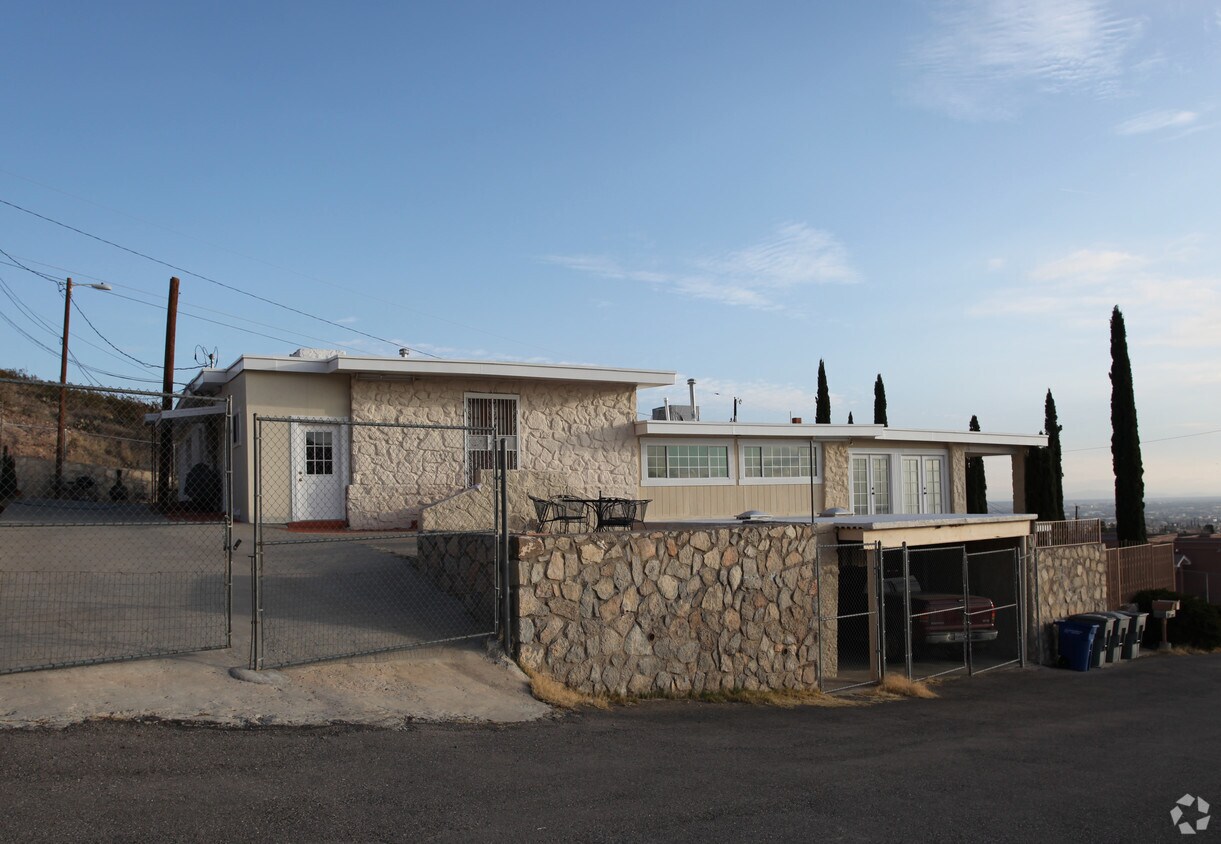 Foto del edificio - 2333 Morehead Ave