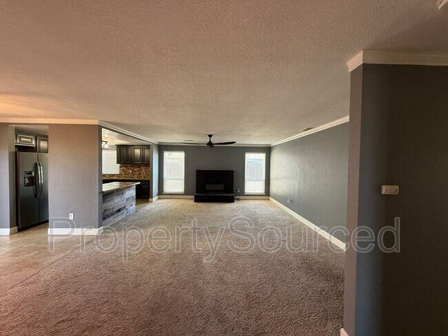 Building Photo - 856 Nottingham Dr