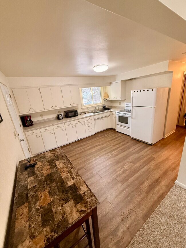 Foto del edificio - 310 Poplar St