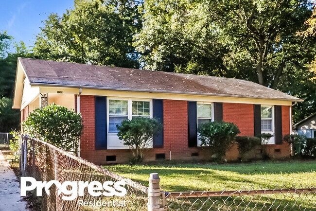 Building Photo - 135 Short Hills Dr