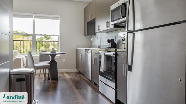 Building Photo - 1010 Enclave Blvd