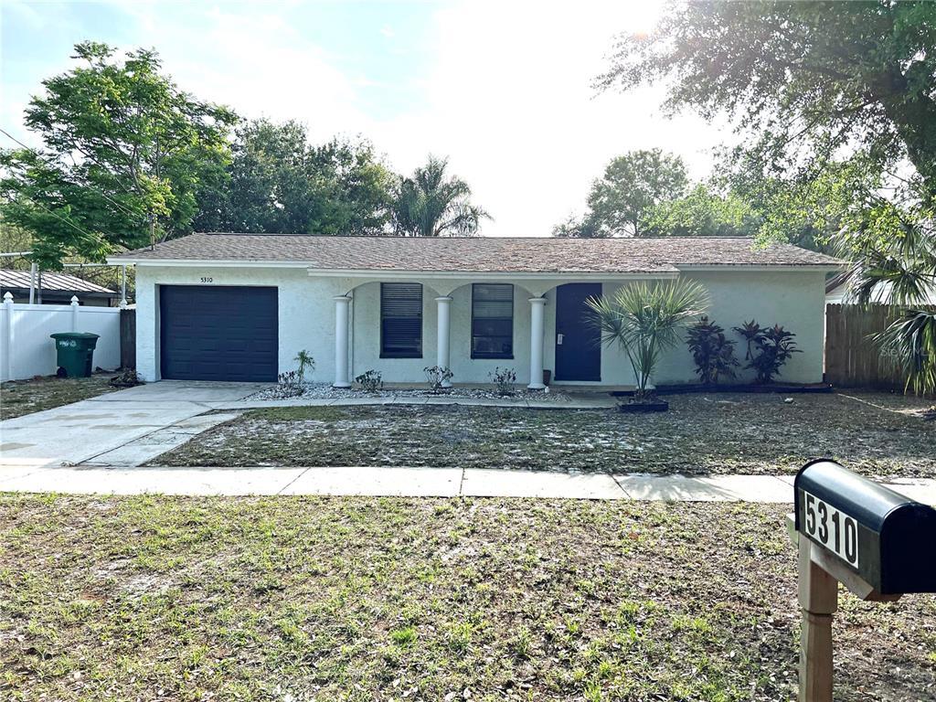 Foto principal - 5310 S Quincy St