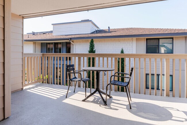 Foto del edificio - 644 Edgewater Blvd