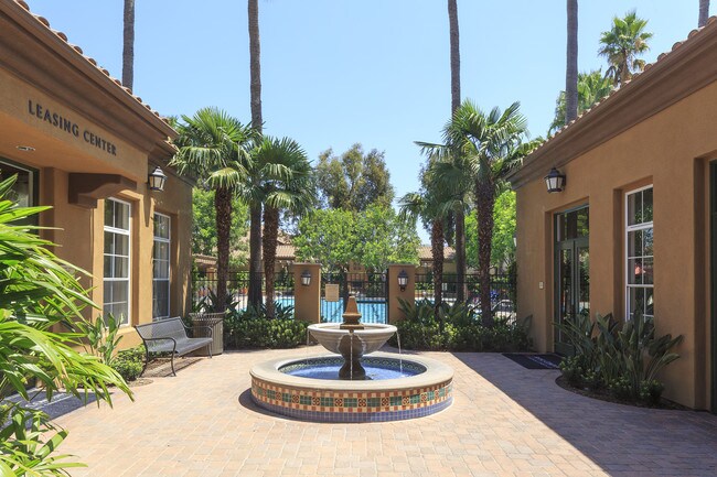 Estancia Apartment Homes Apartments Irvine, CA