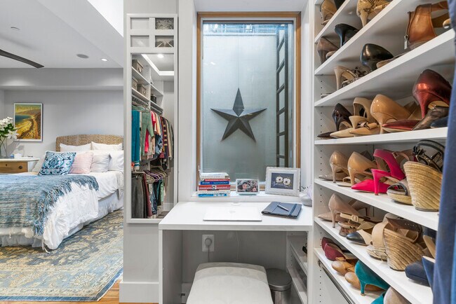 Foto del edificio - 1337 K St SE