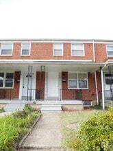 Building Photo - 2243 Graythorn Rd