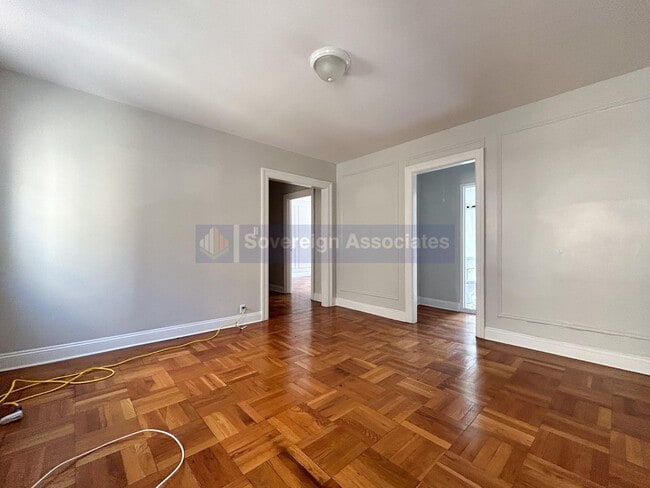 Building Photo - 610 W 163rd St
