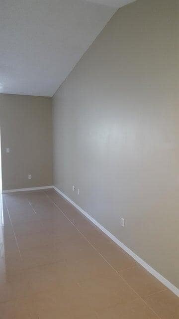 Building Photo - 10330 Fox Trail Rd S
