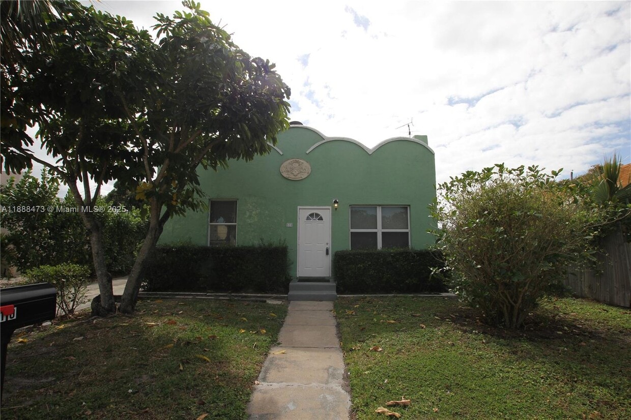 Foto principal - 510 Plymouth Rd