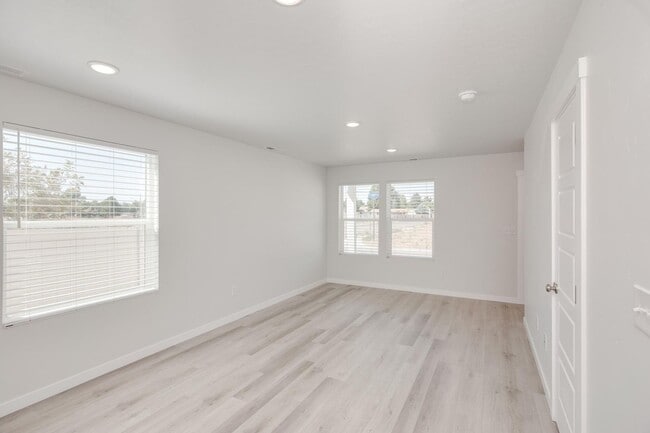 Foto del edificio - Beautiful New 2 Bedroom Cottage Now Availa...