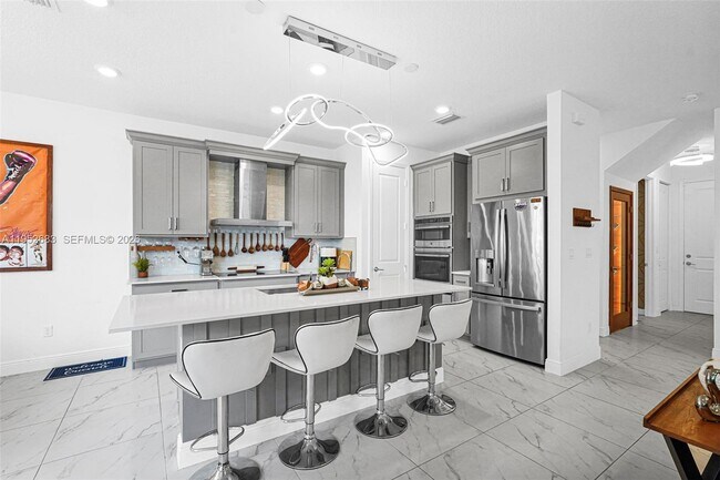 Building Photo - 4091 Pelicano Way