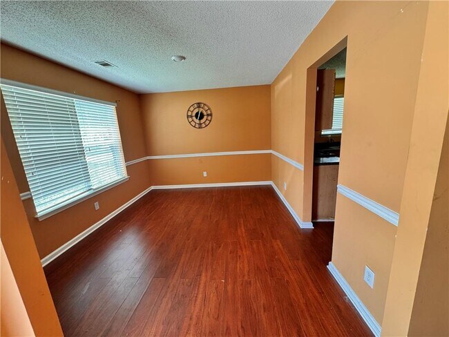 Foto del edificio - 1373 Alice Ave