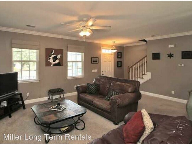 Building Photo - 3 br, 2.5 bath House - 79 10th Avenue
