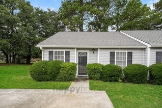 Building Photo - 1627 Dexter Ln