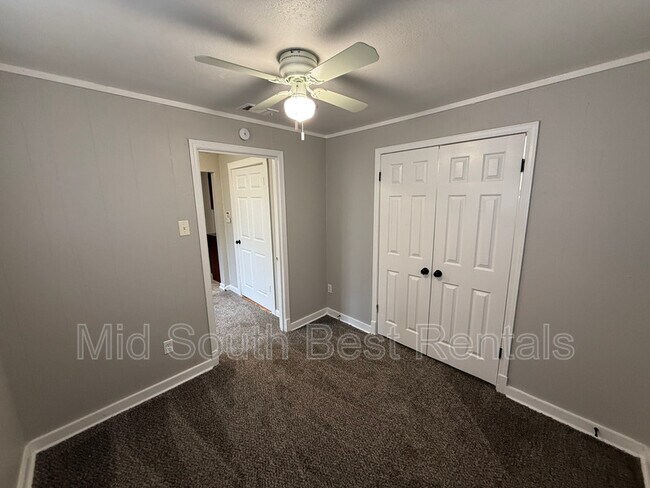 Foto del edificio - 2151 Sparks St