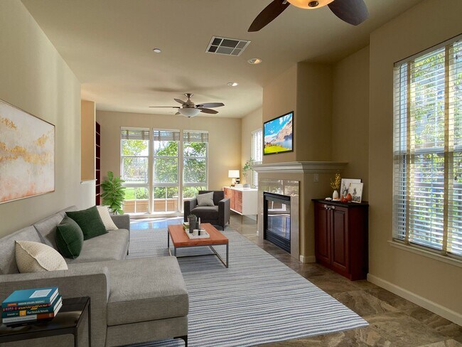 Foto del edificio - Beautiful Sunnyvale Townhouse!