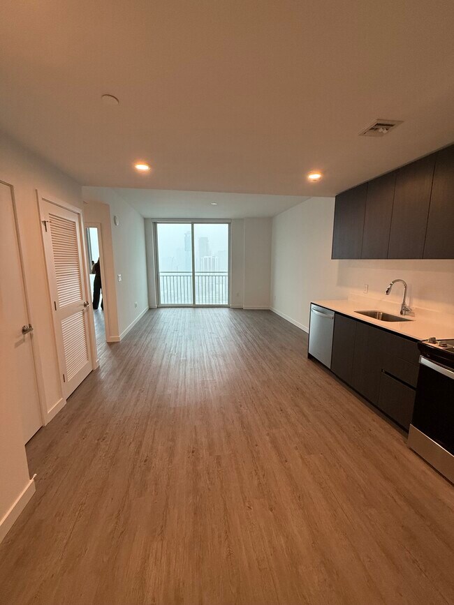 Foto del edificio - 234 NW 17th St