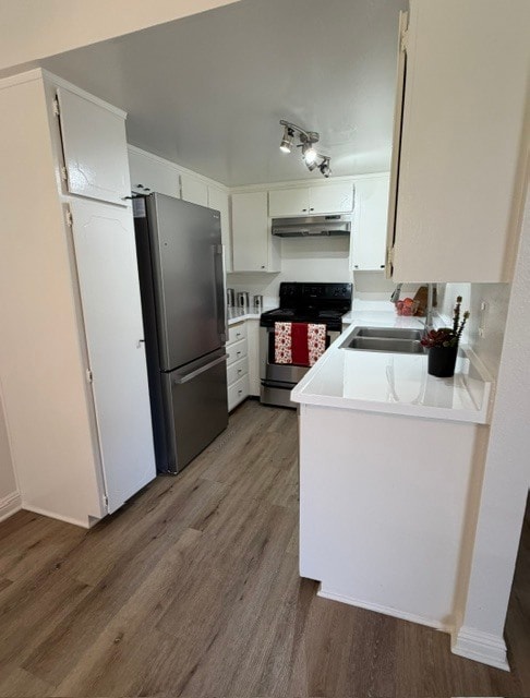 2 Bedroom unit available NOW - Sun Harbour Apartments