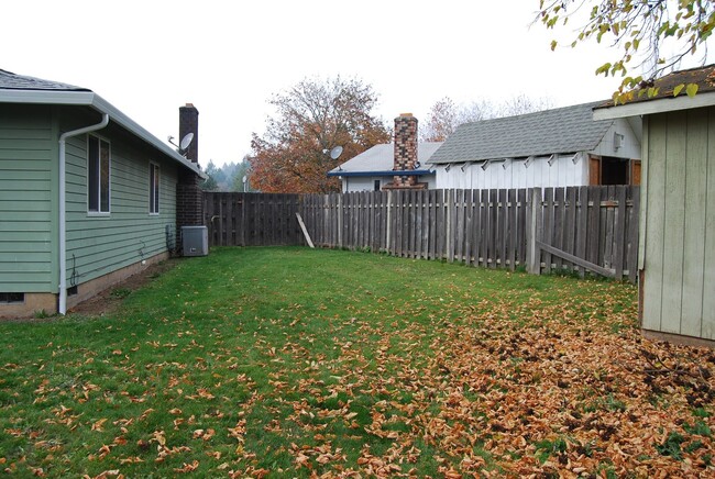 Foto del edificio - 3 Bedroom Home Coming Soon McMinnville OR