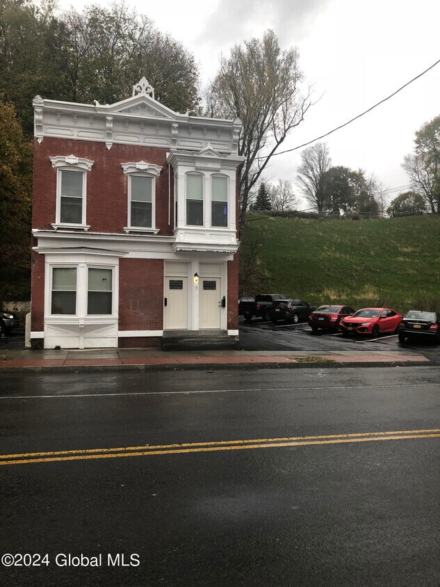 Primary Photo - 7 Brunswick Rd