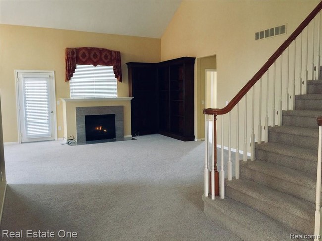 Building Photo - 3817 Winding Brook Cir