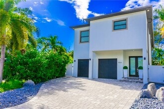 Building Photo - 4064 Full Moon Ct