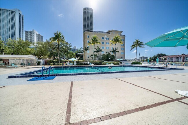 Foto del edificio - 3800 S Ocean Dr