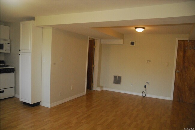 Foto del edificio - 80 Harbor Beach Rd