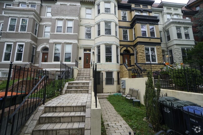 Building Photo - 1307 Euclid Street Northwest