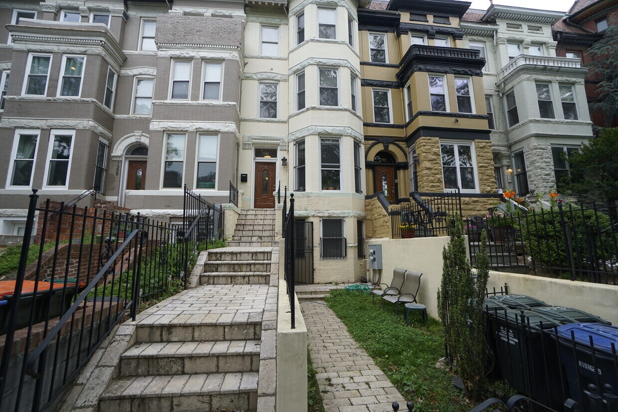 Primary Photo - 1307 Euclid Street Northwest